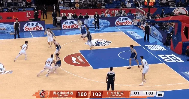 世界杯客户端升级说明-王洪泽下顺接球扣空篮砍下20分,广东加时剩1分钟领先青岛4分